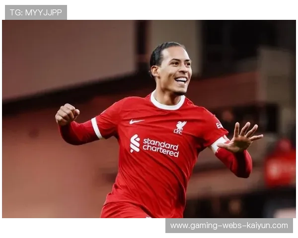 利物浦前场动作连贯性更强,范戴克出球沉稳 利物浦前场动作连贯性更强,范戴克出球沉稳